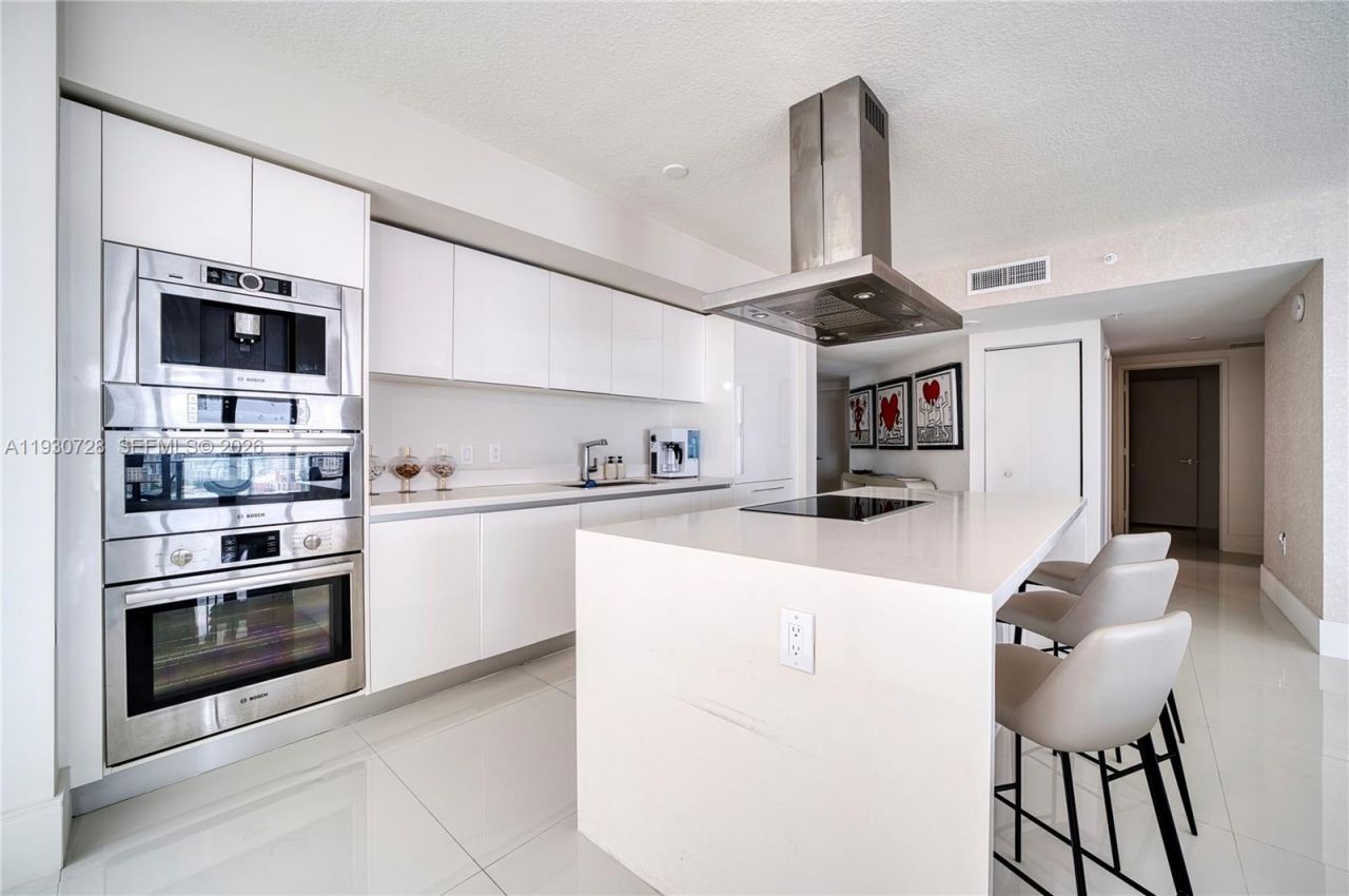 300 Sunny Isles Blvd, Unit 4-1701, Sunny Isles Beach, FL 33160 Photo