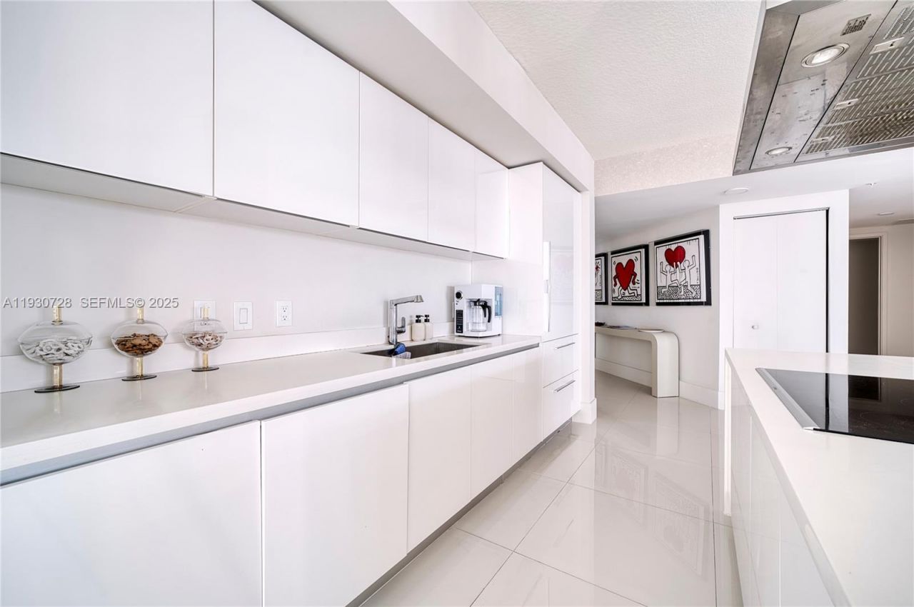 300 Sunny Isles Blvd, Unit 4-1701, Sunny Isles Beach, FL 33160 Photo