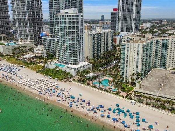 4001 S Ocean Dr, Unit 3R, Hollywood, FL 33019