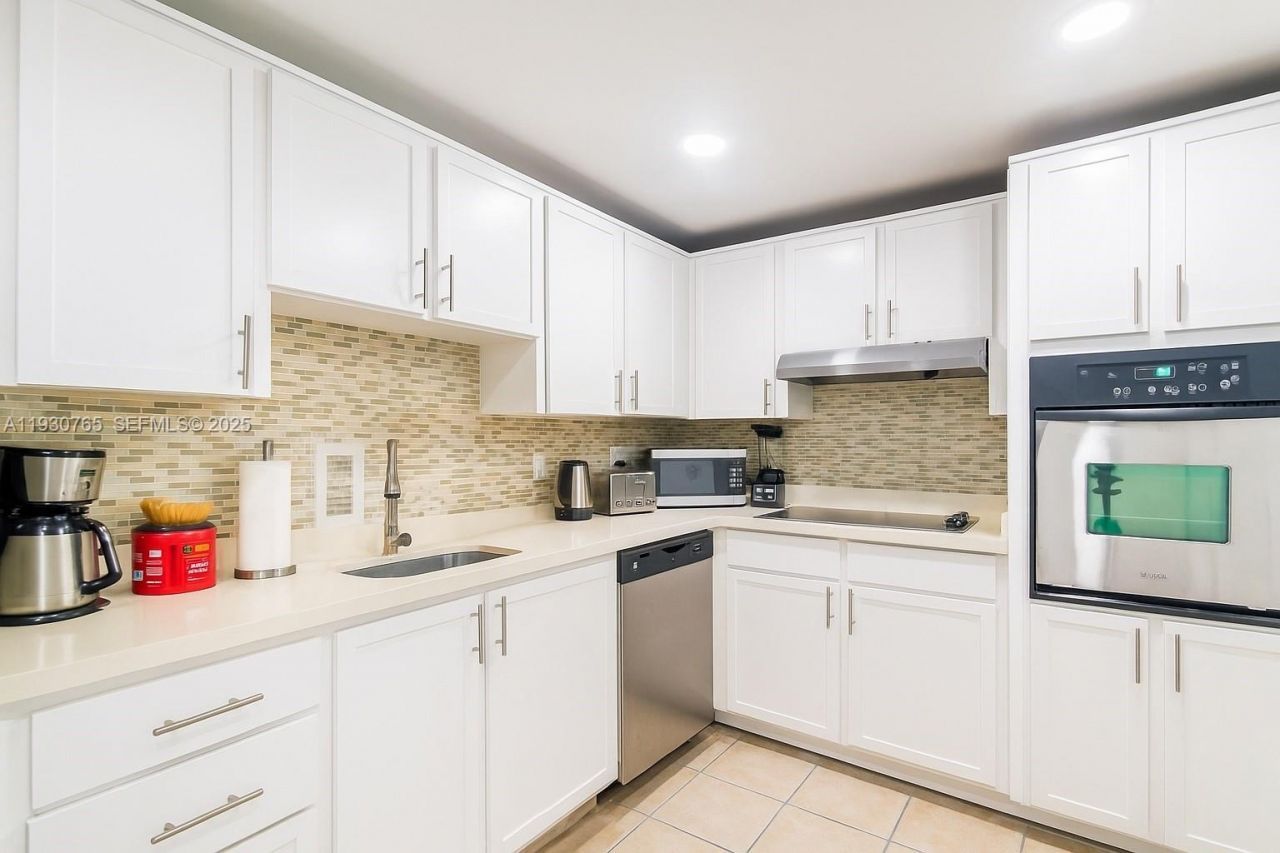 4001 S Ocean Dr, Unit 3R, Hollywood, FL 33019 Photo