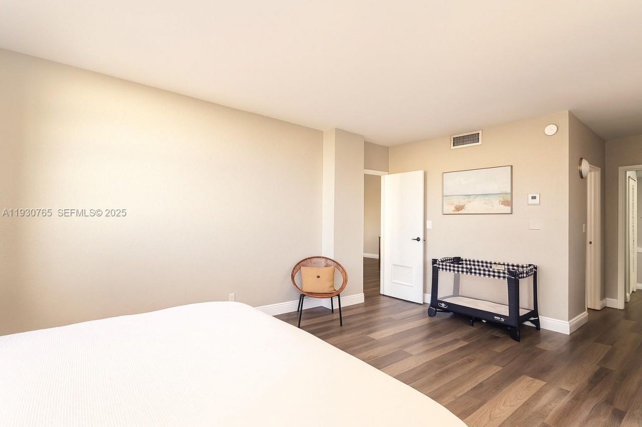 4001 S Ocean Dr, Unit 3R, Hollywood, FL 33019 Photo