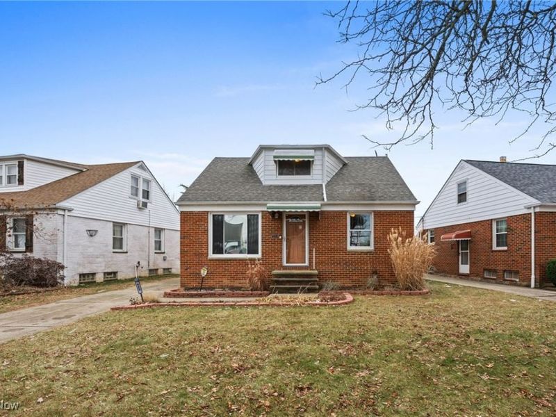 625 Pendley Road, Willowick, OH 44095 Photo 1