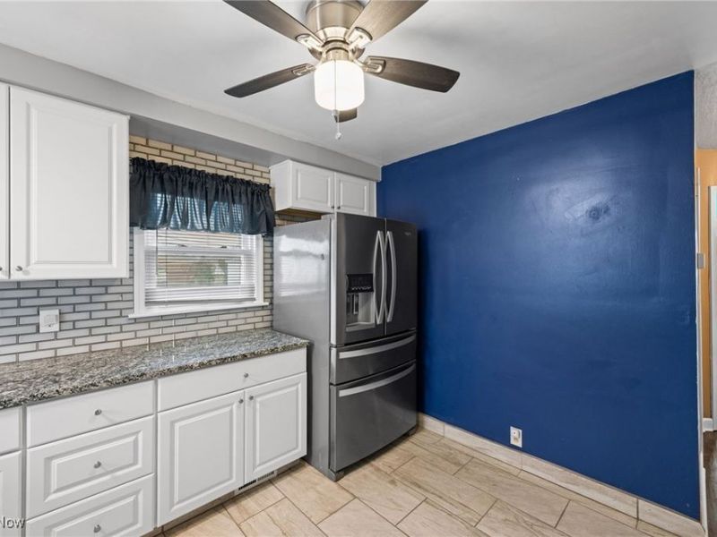 625 Pendley Road, Willowick, OH 44095 Photo 10