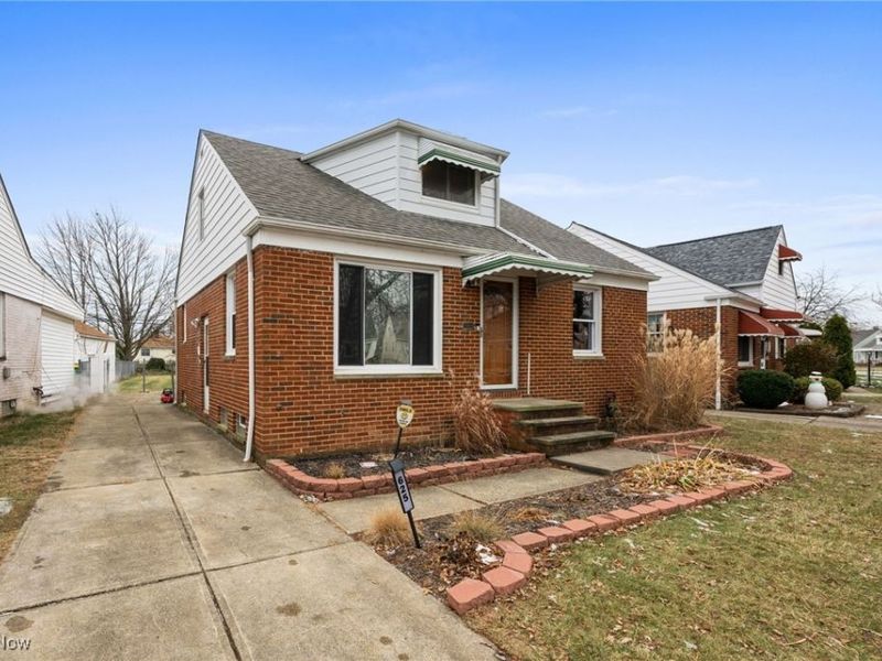 625 Pendley Road, Willowick, OH 44095 Photo 2