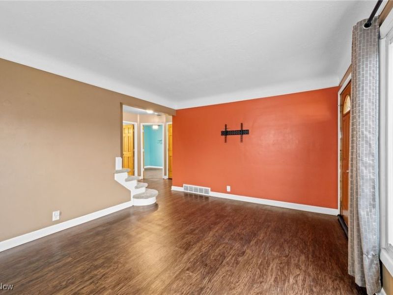 625 Pendley Road, Willowick, OH 44095 Photo 6