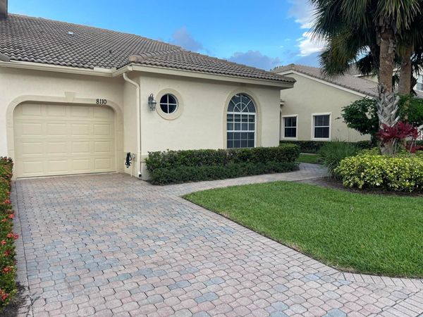 8110 Carnoustie Place, Port St. Lucie, FL 34986