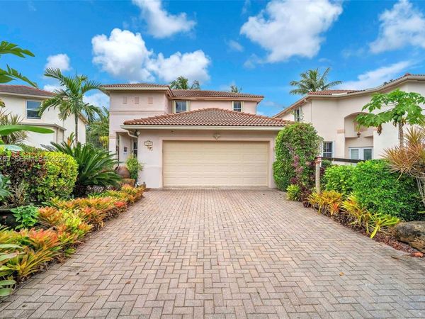 113 NW 73rd Ter, Plantation, FL 33317