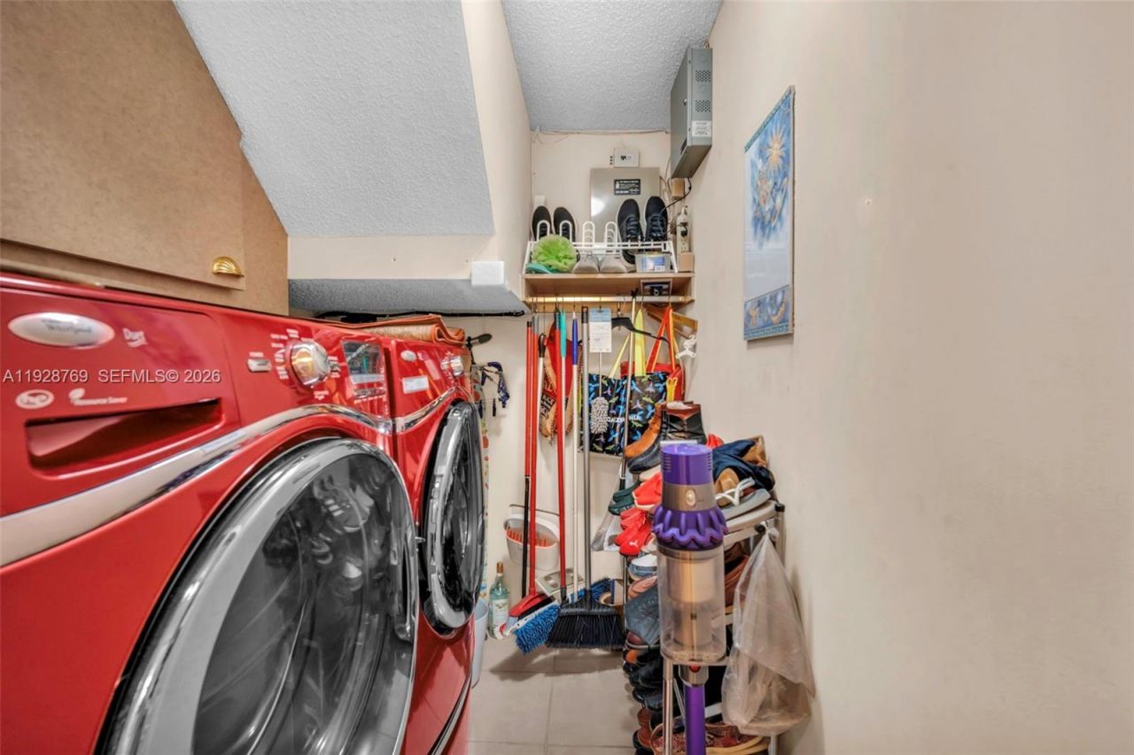 113 NW 73rd Ter, Plantation, FL 33317 Photo