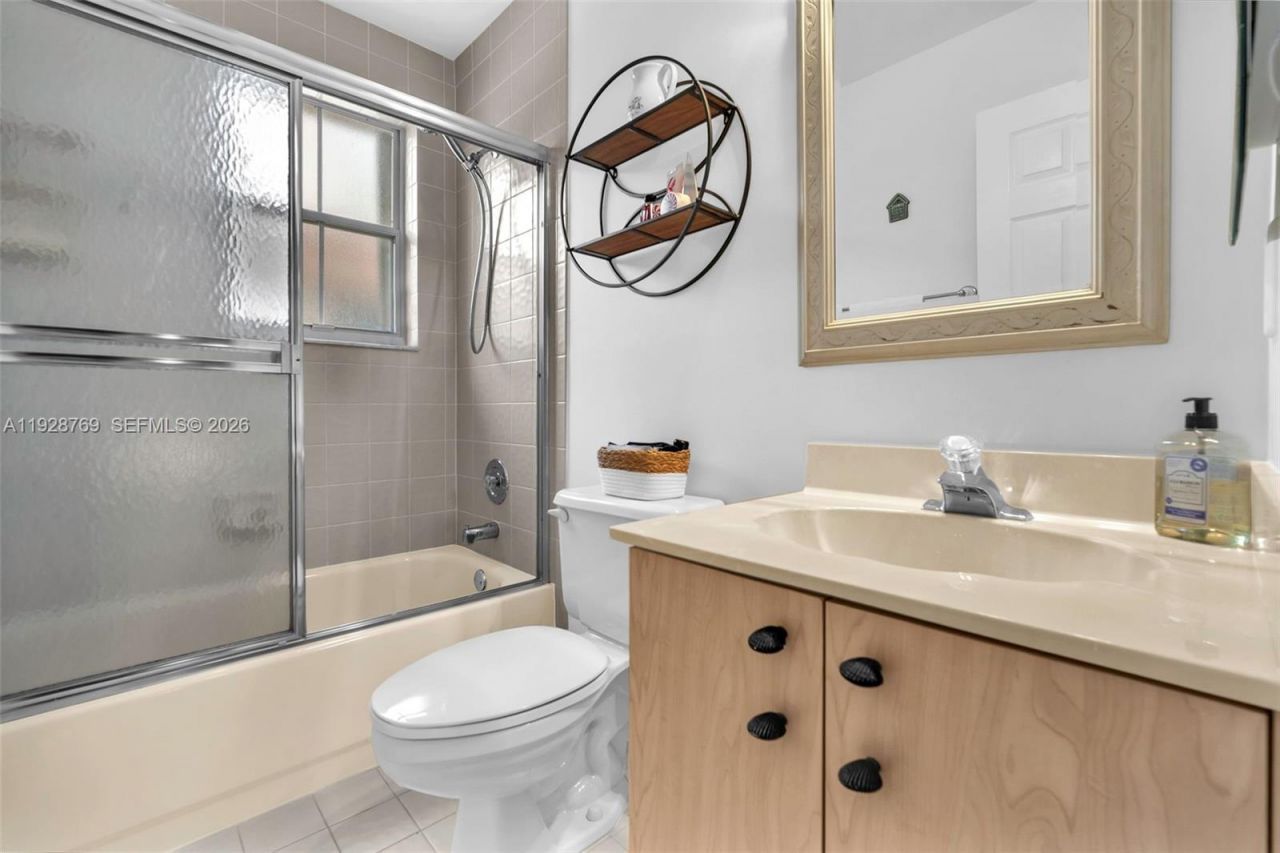 113 NW 73rd Ter, Plantation, FL 33317 Photo