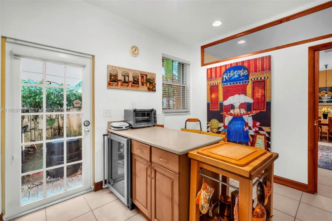 113 NW 73rd Ter, Plantation, FL 33317 Photo