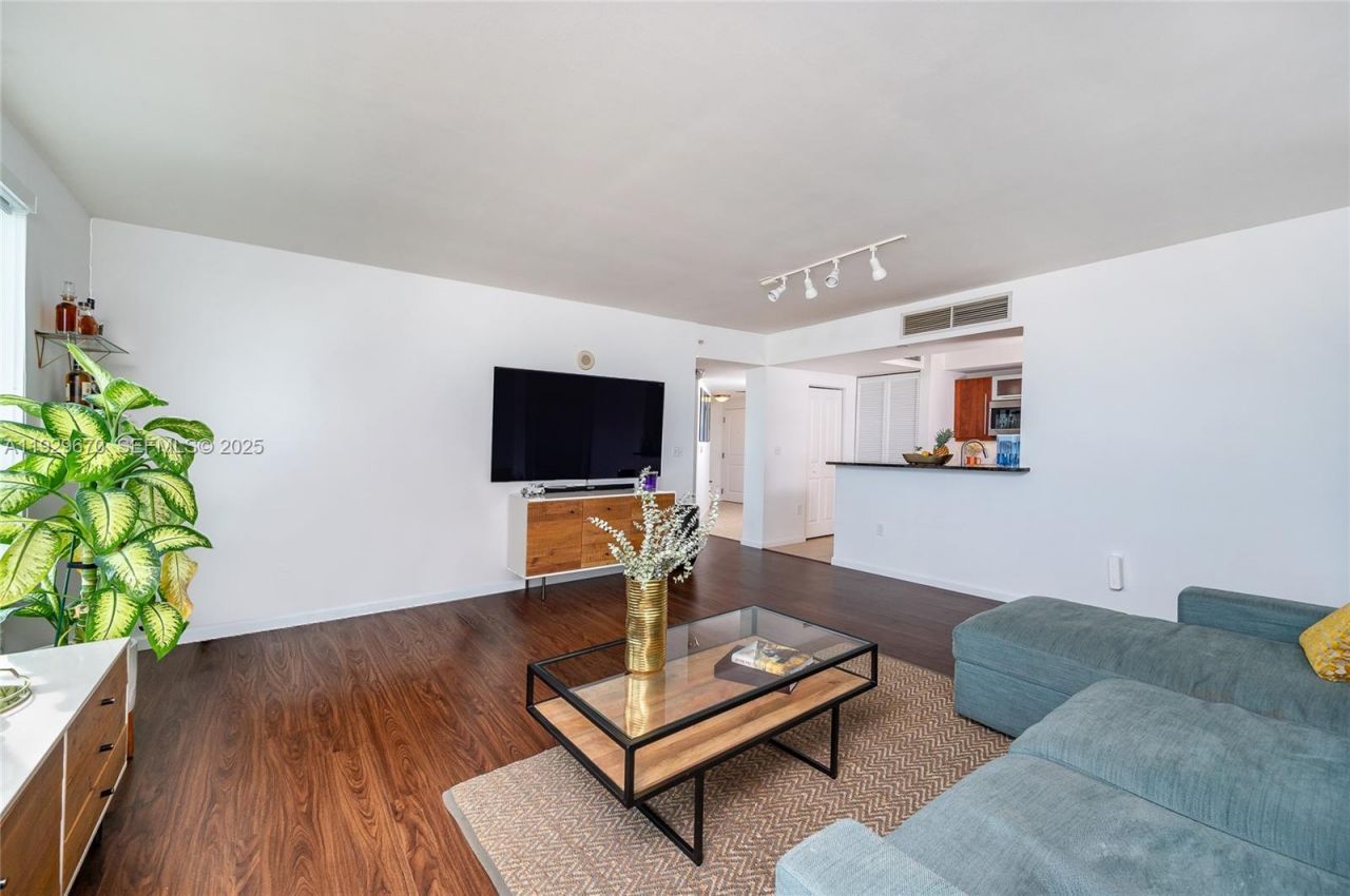 7350 SW 89th St, Unit 1702S, Miami, FL 33156 Photo