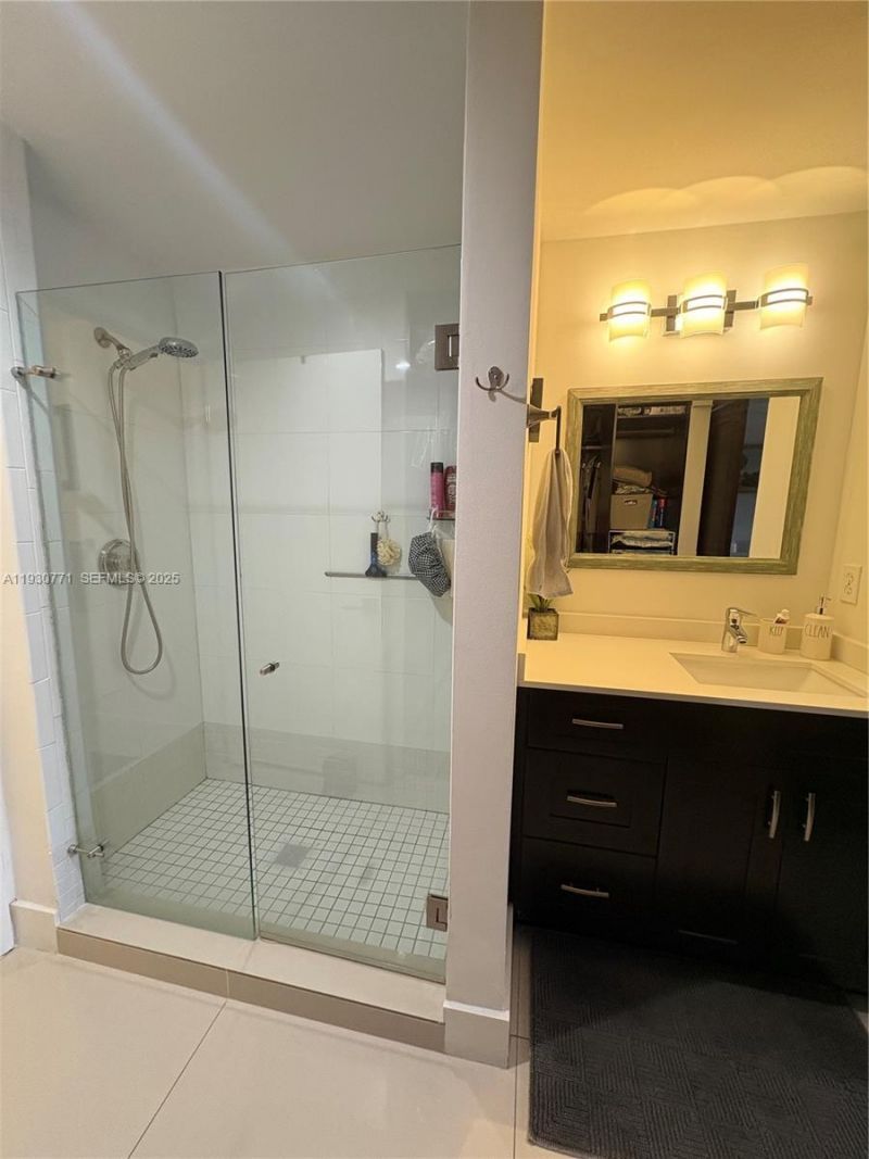 6340 NW 114th Ave, Unit 123, Doral, FL 33178 Photo