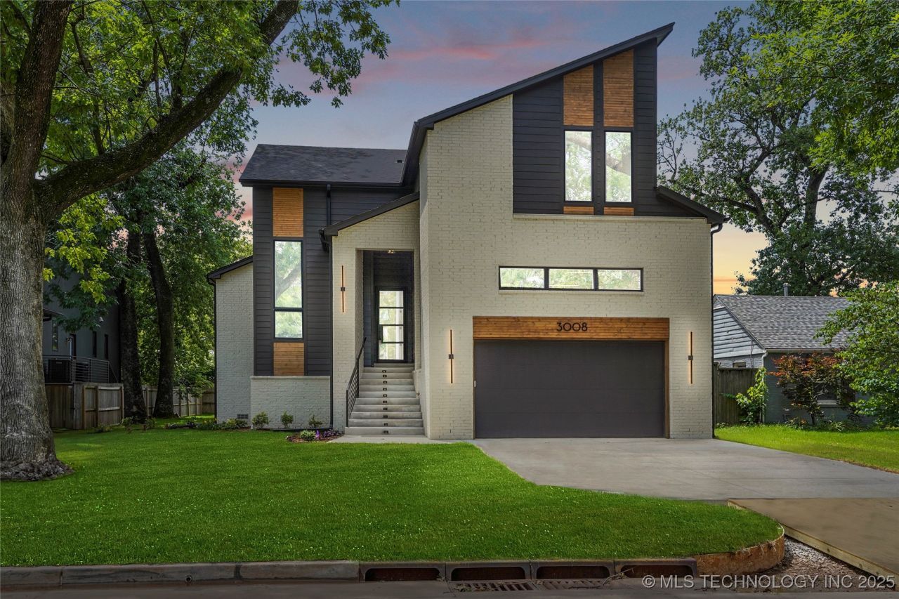 3008 S Boston Court, Tulsa, OK 74114 Main Photo