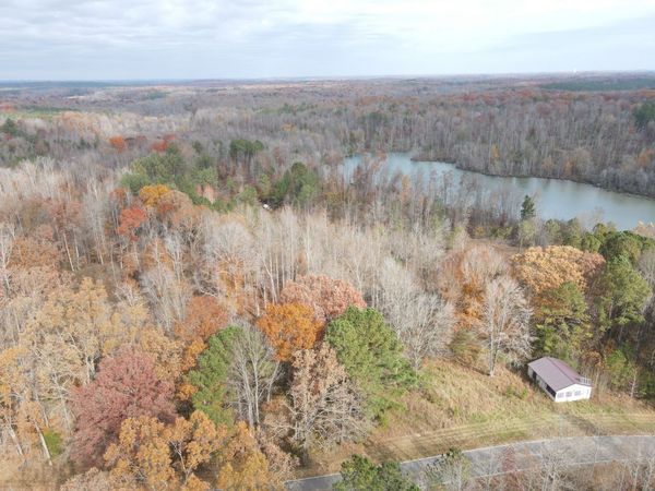2642 Mount Carmel Rd, Unit 2, Camden, TN 38320