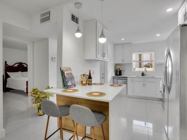 700 SE 6 Avenue, Unit 107, Deerfield Beach, FL 33441