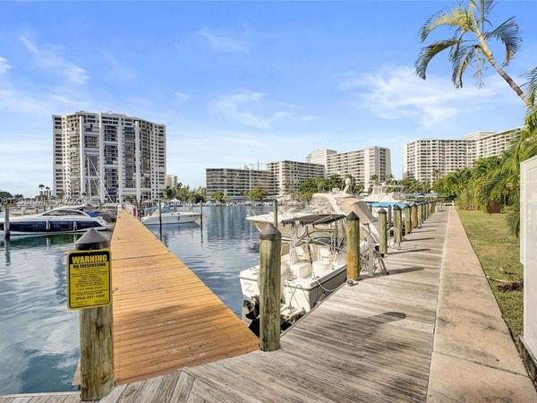 531 Leslie Dr, Hallandale Beach, FL 33009