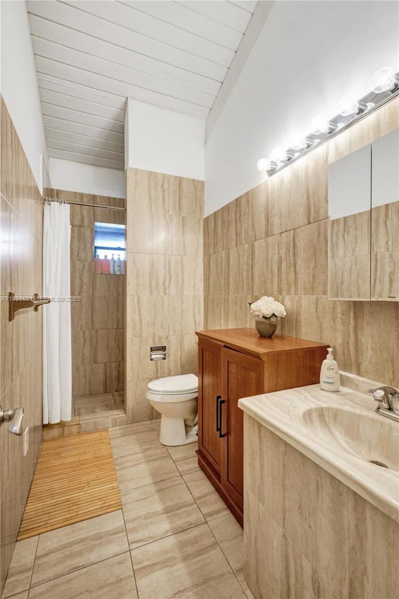 531 Leslie Dr, Hallandale Beach, FL 33009 Photo