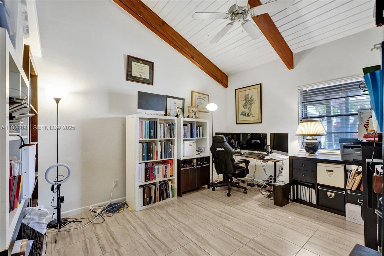 531 Leslie Dr, Hallandale Beach, FL 33009 Photo