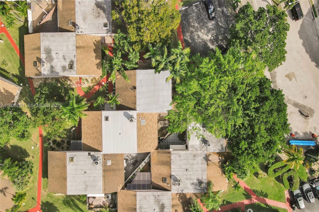 531 Leslie Dr, Hallandale Beach, FL 33009 Photo