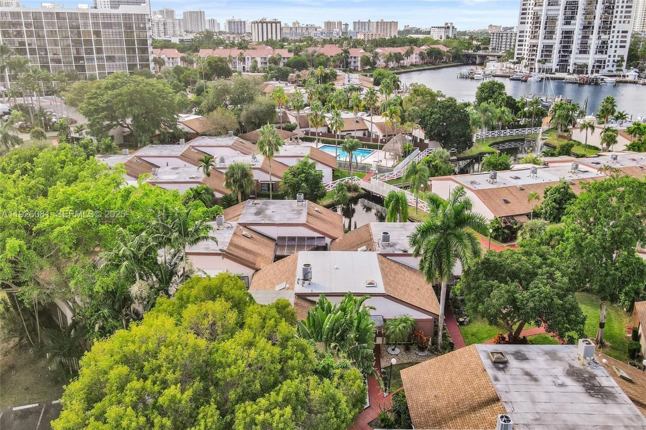 531 Leslie Dr, Hallandale Beach, FL 33009 Photo