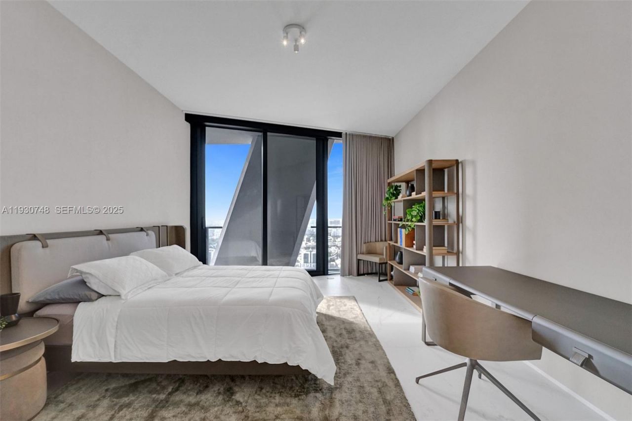 1000 Biscayne Blvd , Unit 3902, Miami, FL 33132 Photo