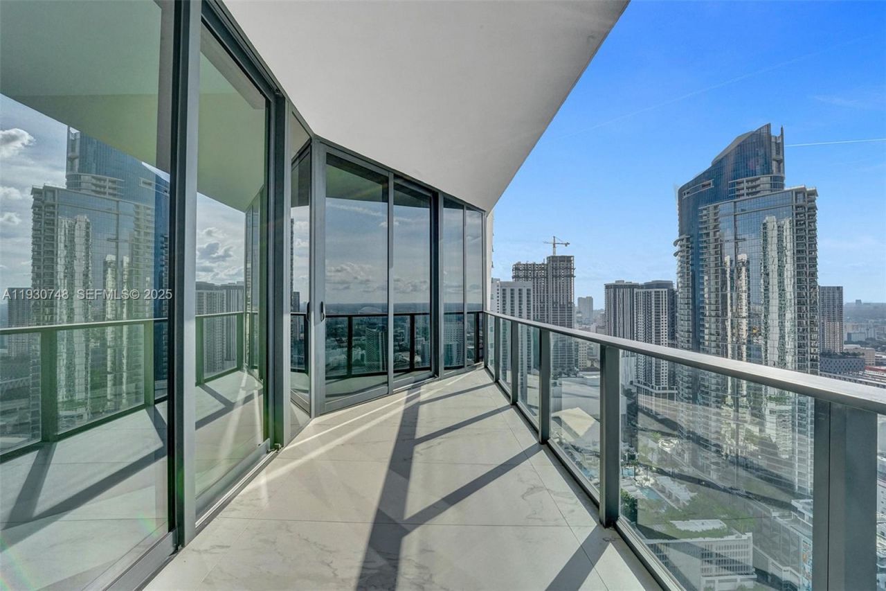 1000 Biscayne Blvd , Unit 3902, Miami, FL 33132 Photo