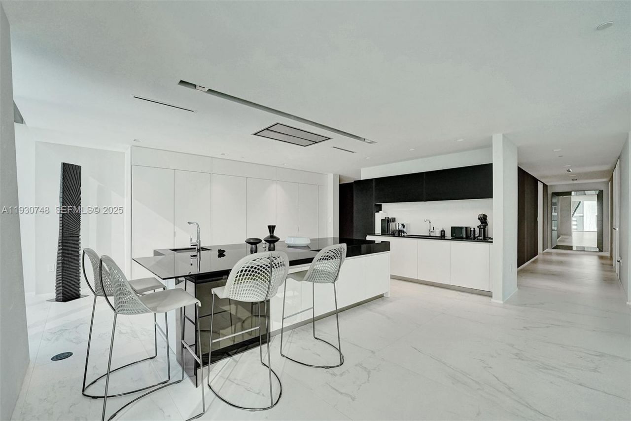 1000 Biscayne Blvd , Unit 3902, Miami, FL 33132 Photo