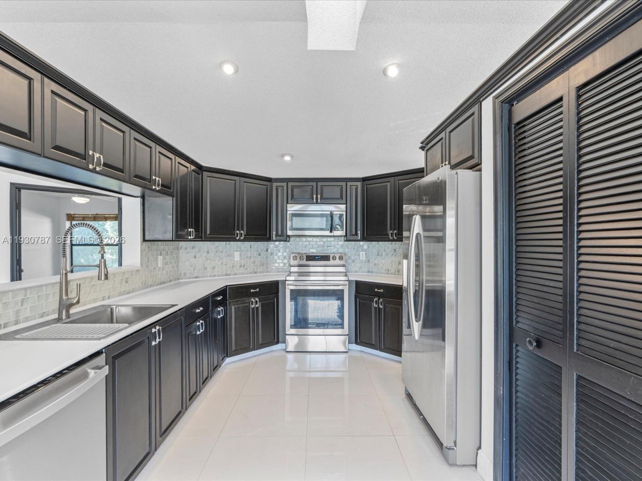 2940 NW 114th Way, Coral Springs, FL 33065 Photo