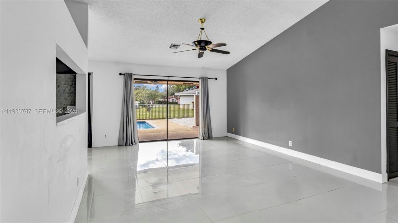 2940 NW 114th Way, Coral Springs, FL 33065 Photo