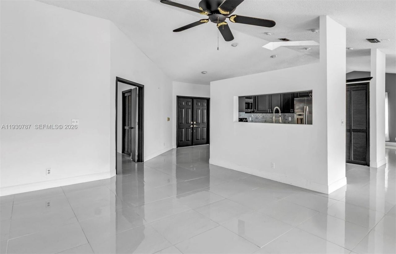 2940 NW 114th Way, Coral Springs, FL 33065 Photo