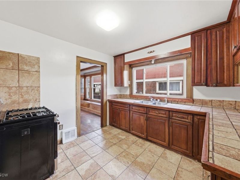 452 E 143rd Street, Cleveland, OH 44110 Photo 21