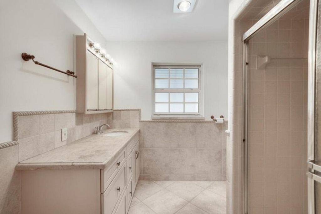 8502 SE Royal Street, Hobe Sound, FL 33455 Photo