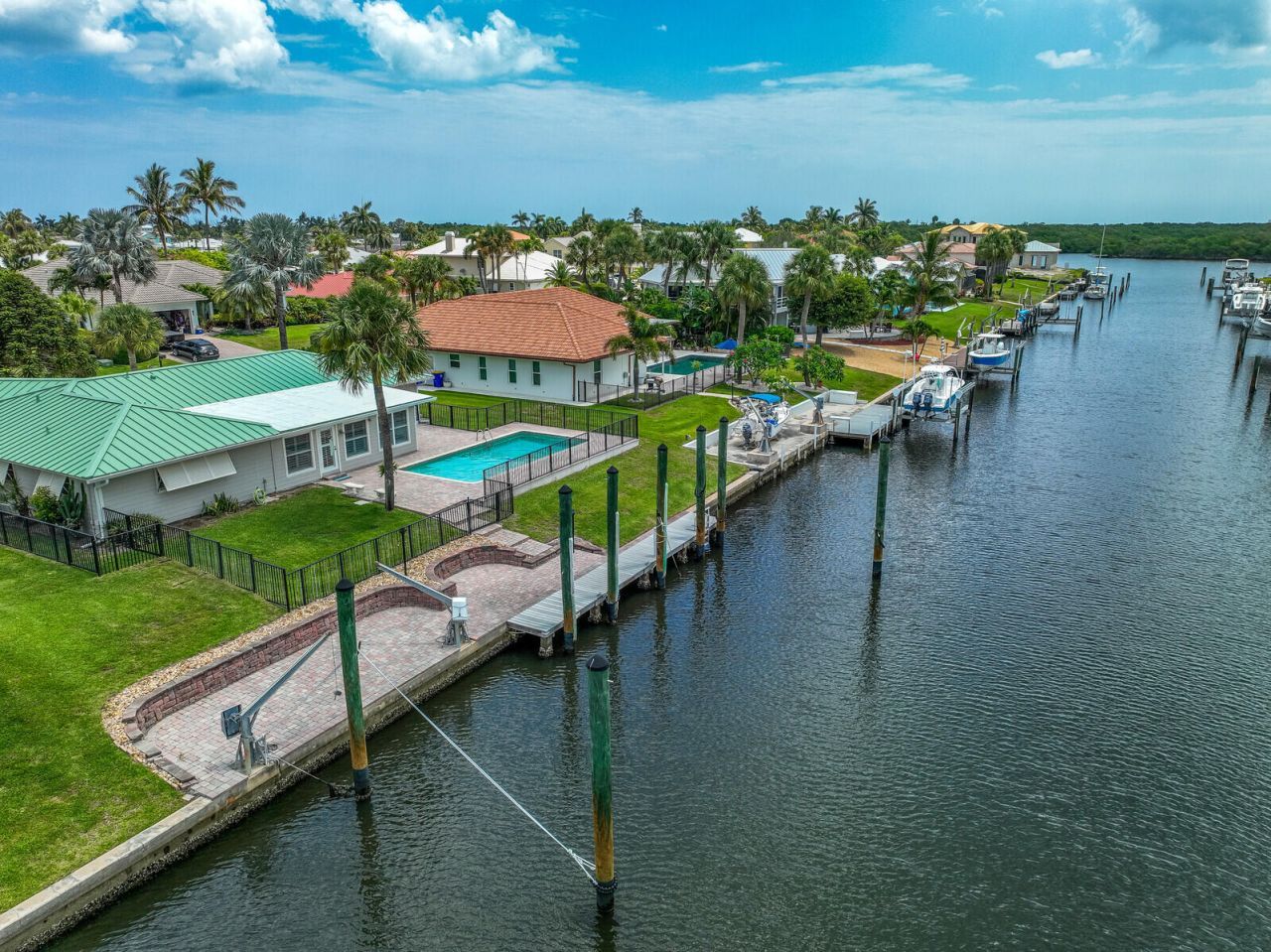 8502 SE Royal Street, Hobe Sound, FL 33455 Photo