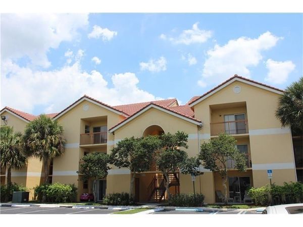7610 Westwood Dr, Unit 119, Tamarac, FL 33321