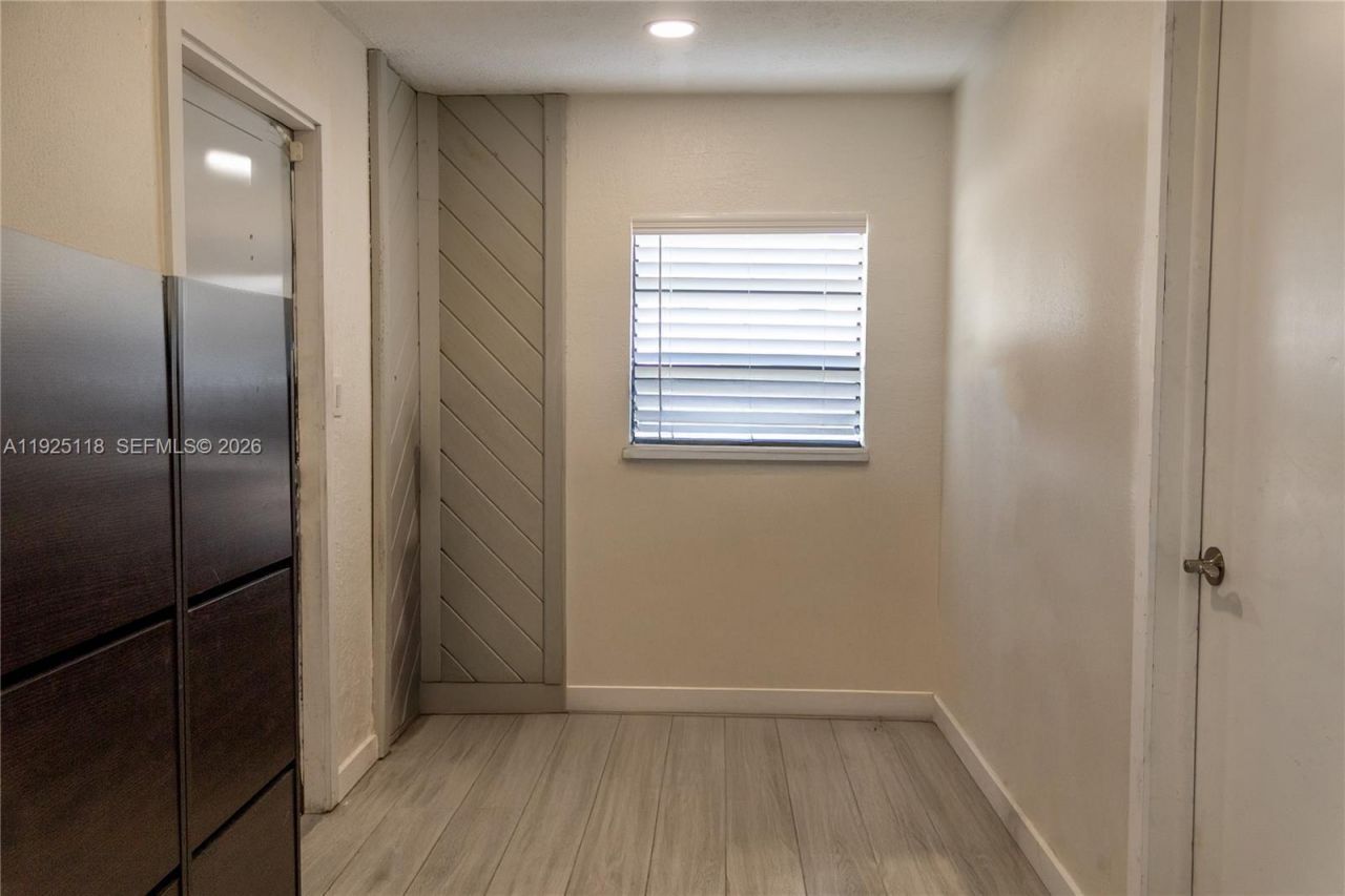 2444 Roosevelt St, Hollywood, FL 33020 Photo