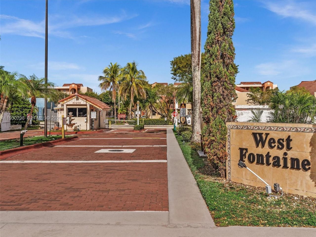 10241 NW 9th St Cir, Unit 204-5, Miami, FL 33172 Photo