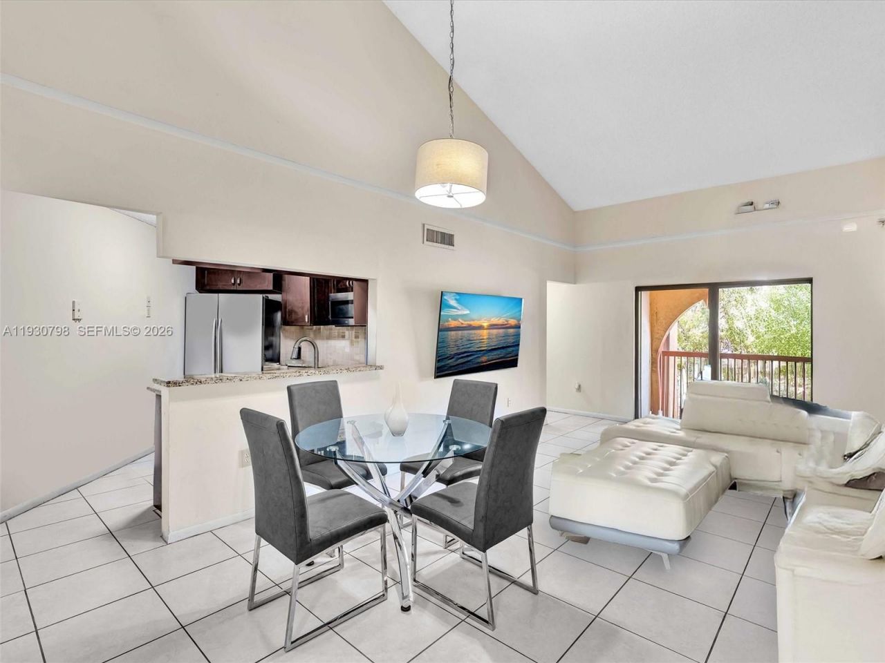 10241 NW 9th St Cir, Unit 204-5, Miami, FL 33172 Photo