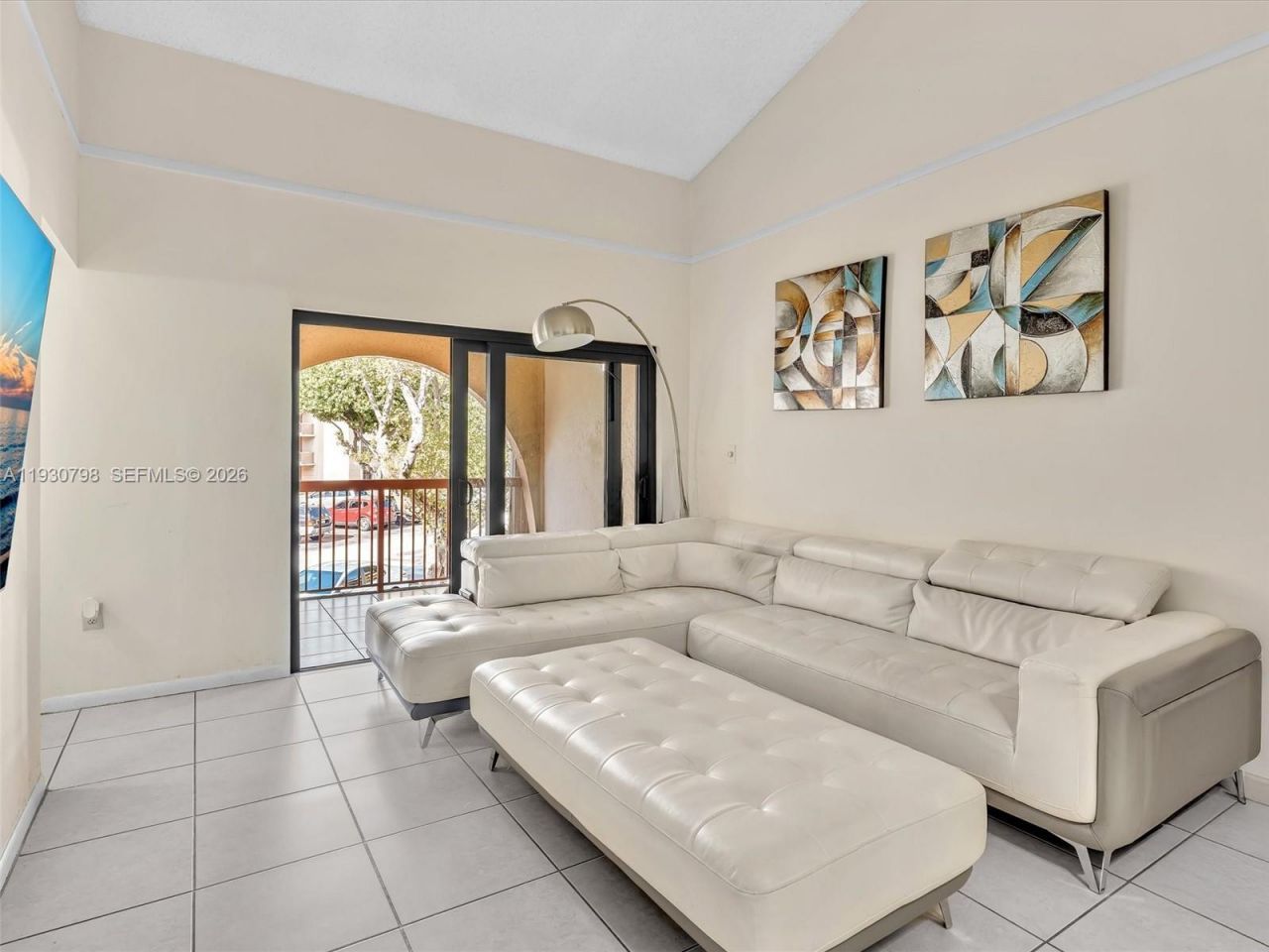 10241 NW 9th St Cir, Unit 204-5, Miami, FL 33172 Photo