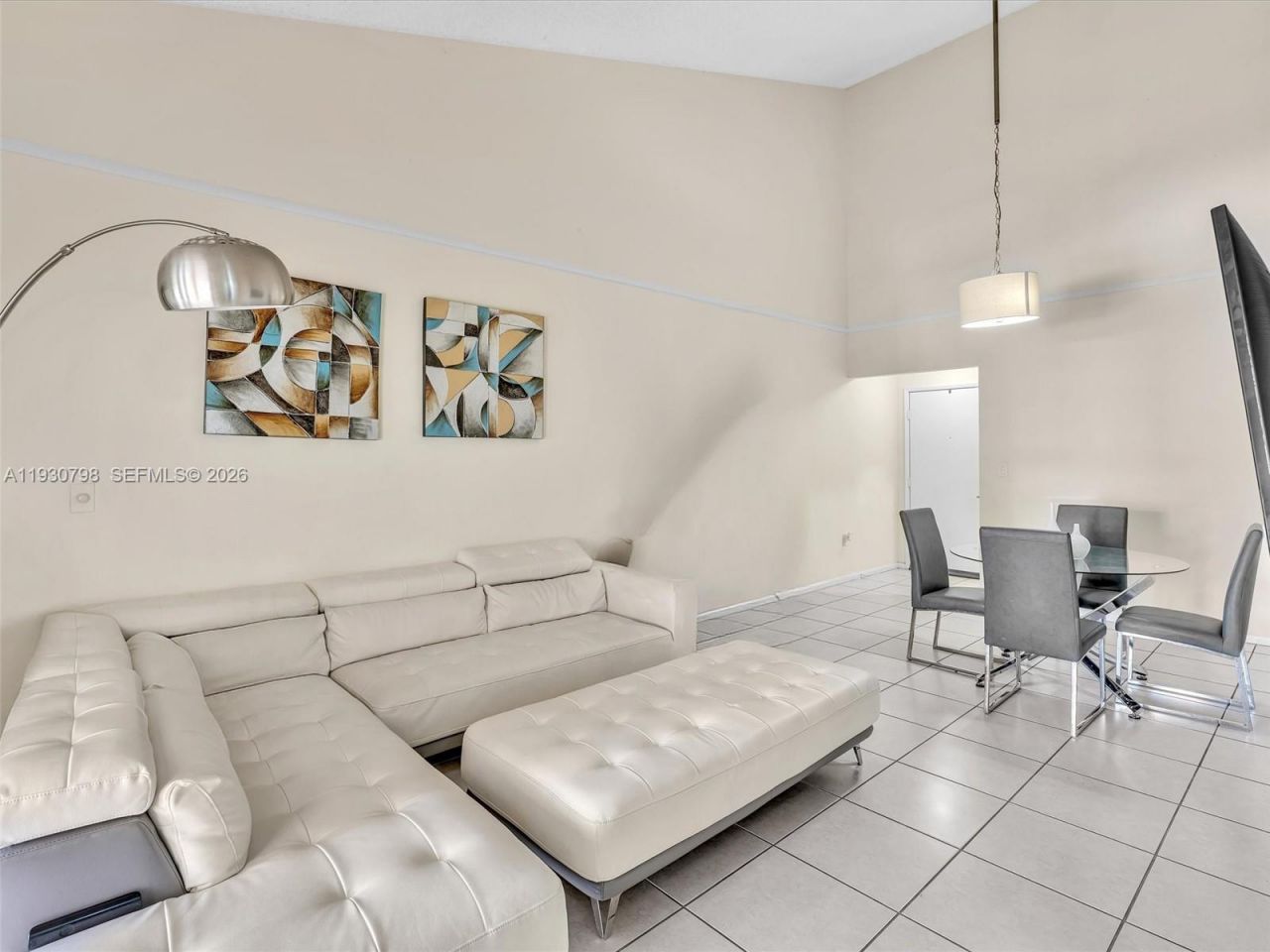 10241 NW 9th St Cir, Unit 204-5, Miami, FL 33172 Photo