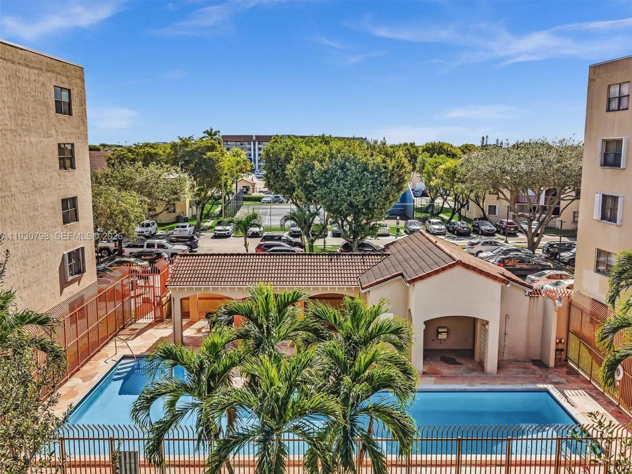 10241 NW 9th St Cir, Unit 204-5, Miami, FL 33172 Photo