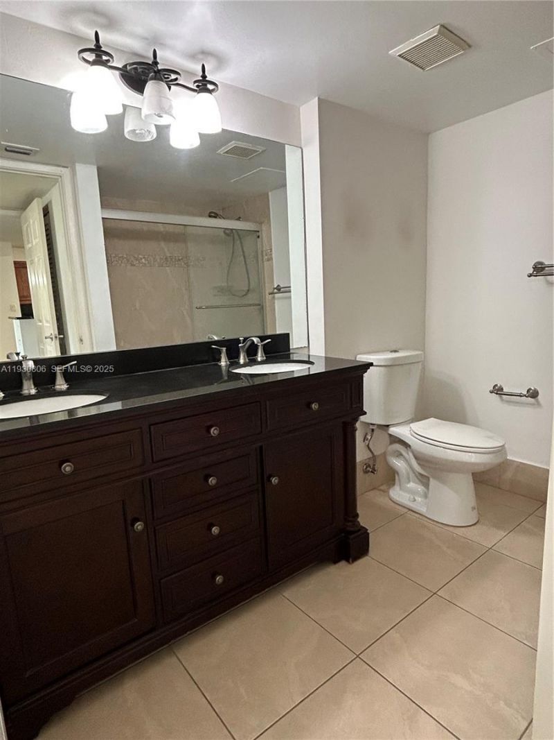 2640 S University Dr, Unit 106, Davie, FL 33328 Photo