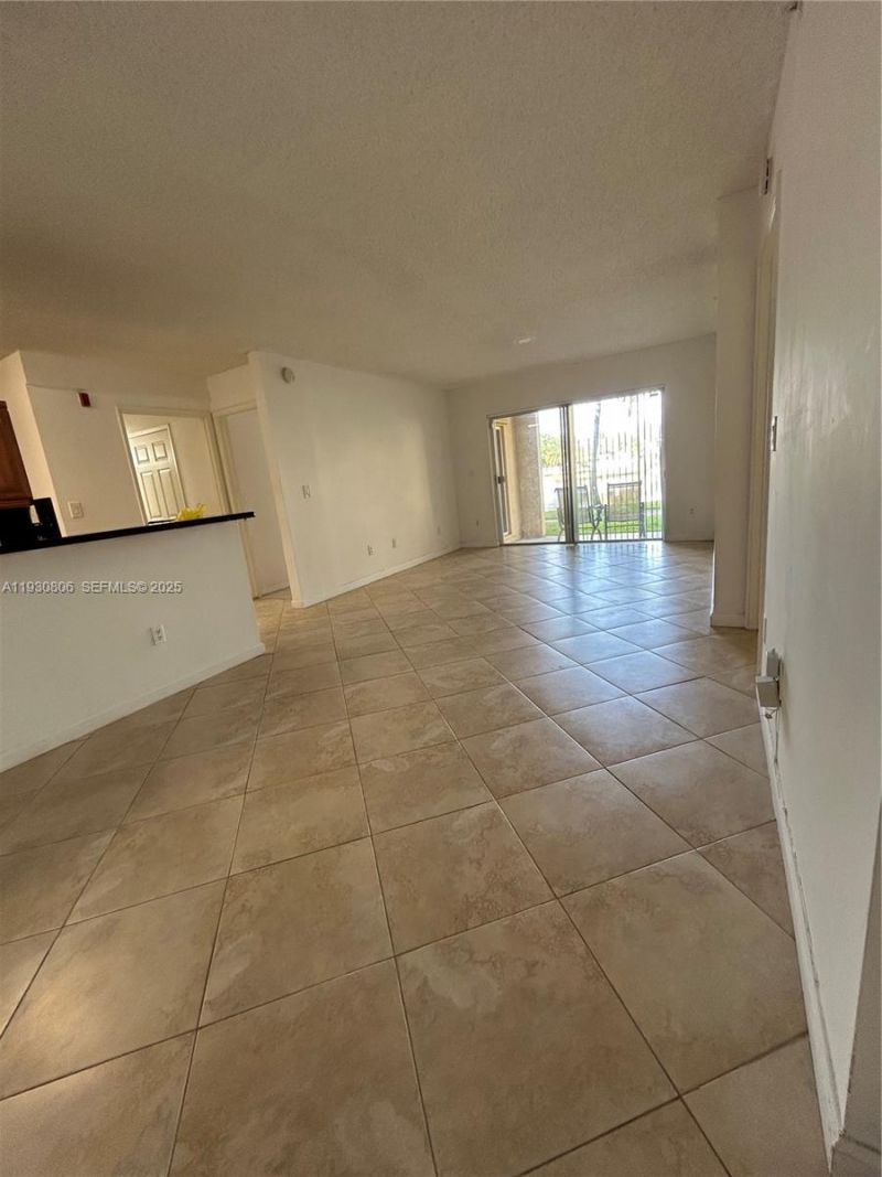 2640 S University Dr, Unit 106, Davie, FL 33328 Photo