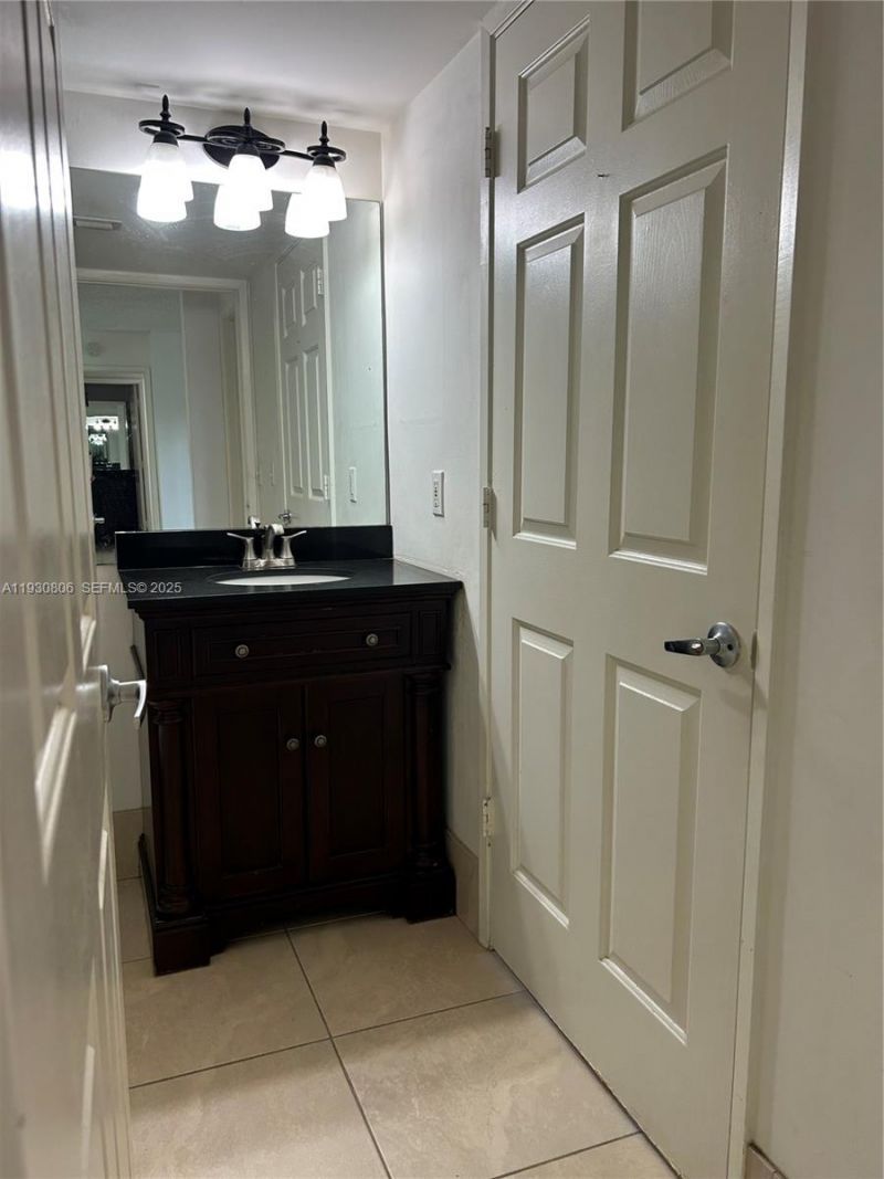 2640 S University Dr, Unit 106, Davie, FL 33328 Photo