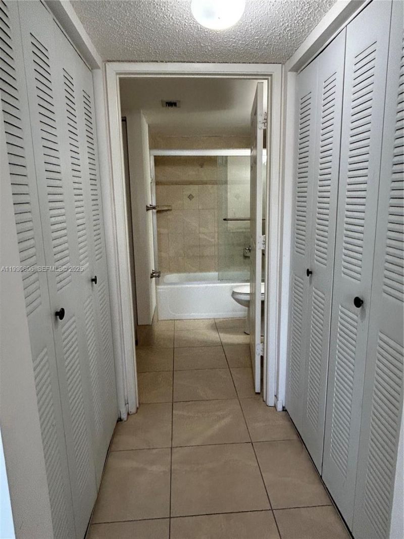 2640 S University Dr, Unit 106, Davie, FL 33328 Photo