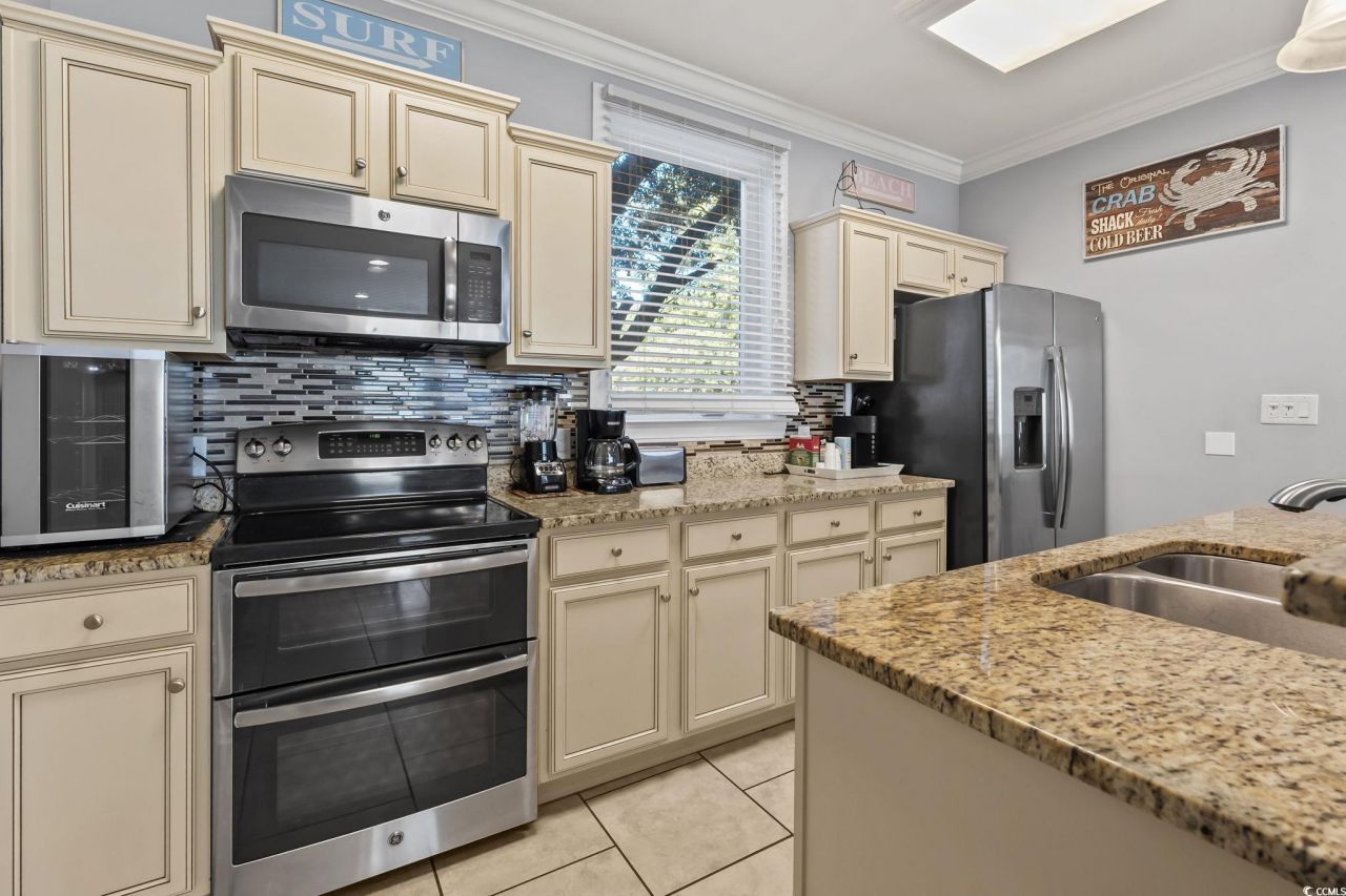 7401 N Ocean Blvd. Photo 6