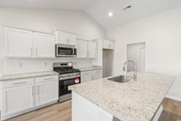 936 Woodside Dr. photo 4