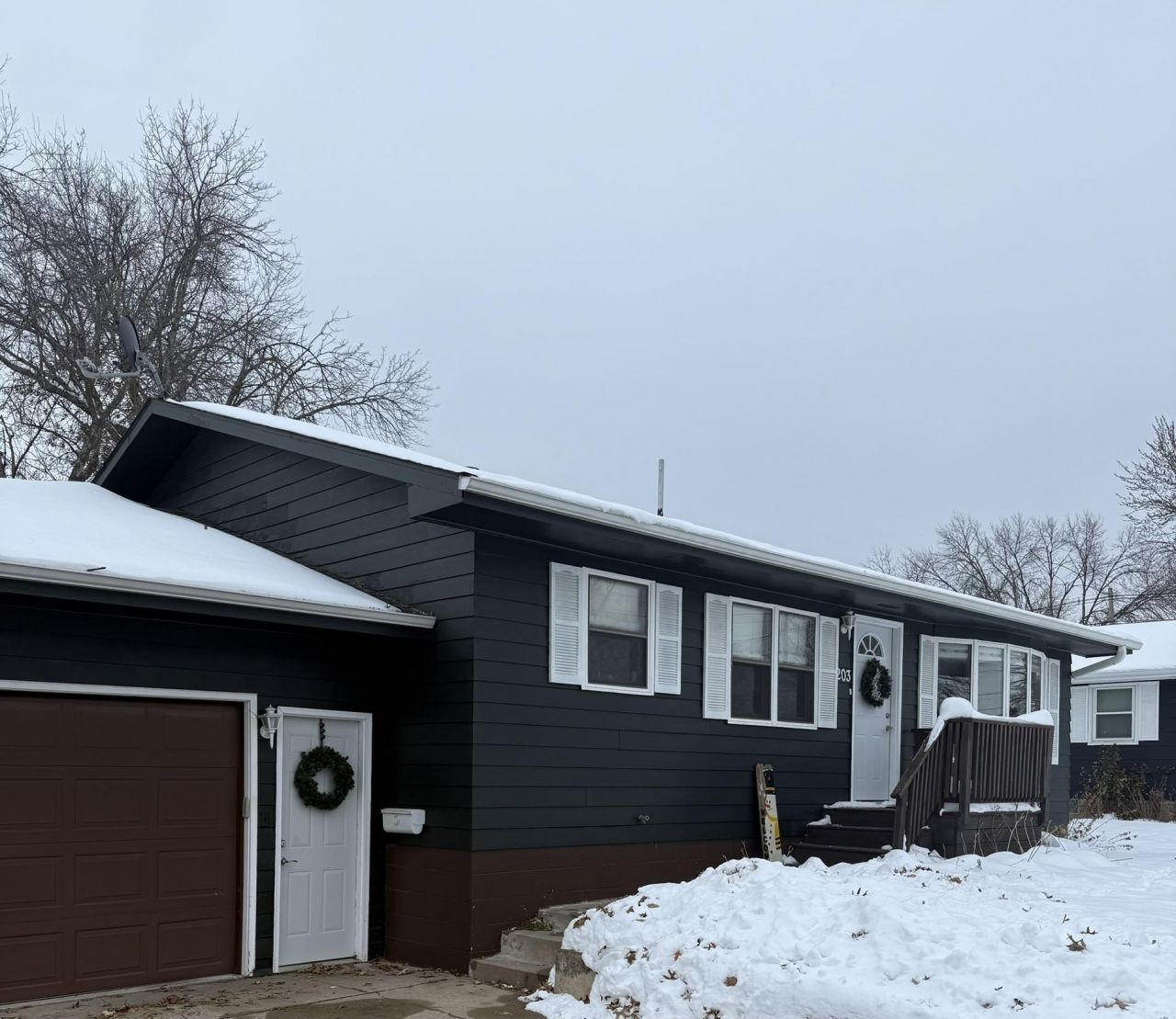 203 9th Avenue, Vinton, IA 52349 Main Photo