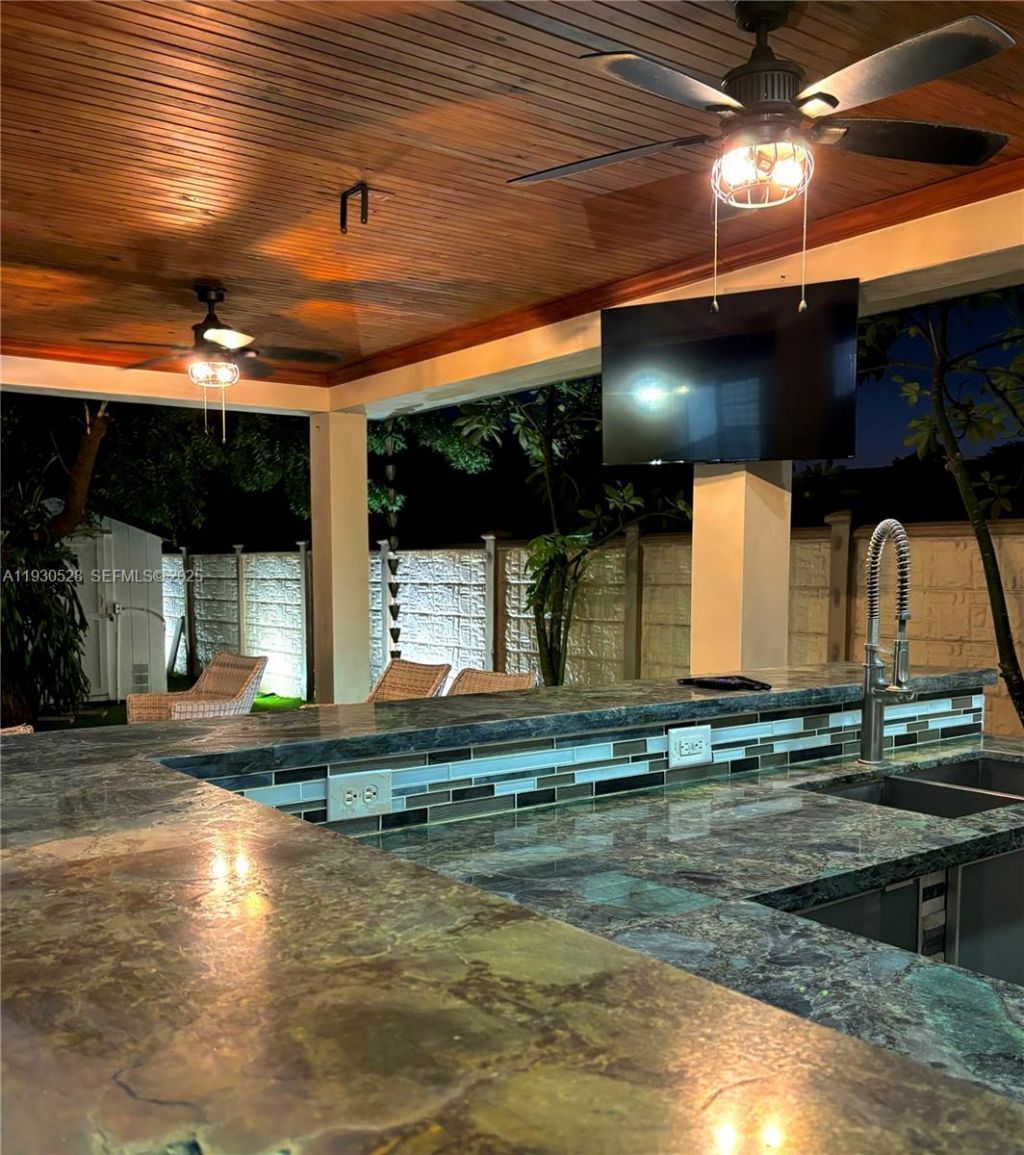 18632 SW 93rd Ct, Cutler Bay, FL 33157 Photo