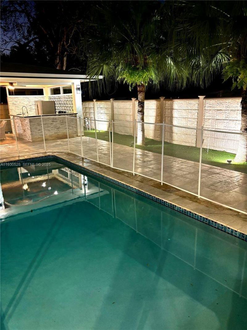 18632 SW 93rd Ct, Cutler Bay, FL 33157 Photo