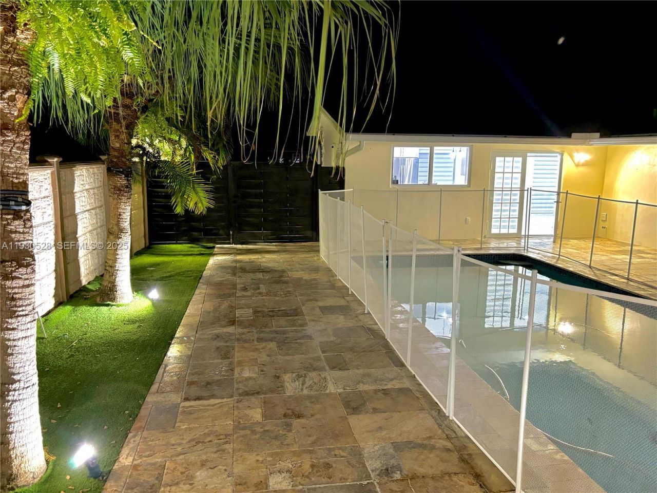 18632 SW 93rd Ct, Cutler Bay, FL 33157 Photo